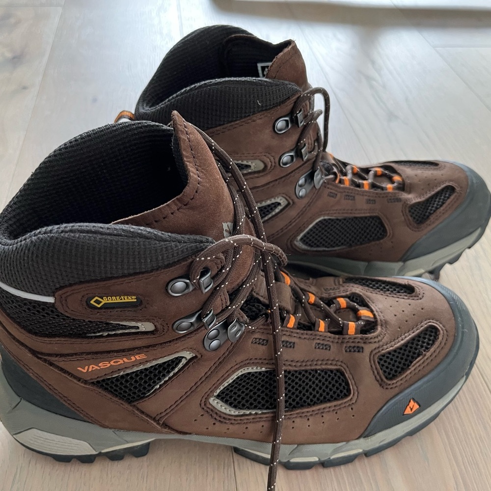 Vasque Brown Hiking Boots